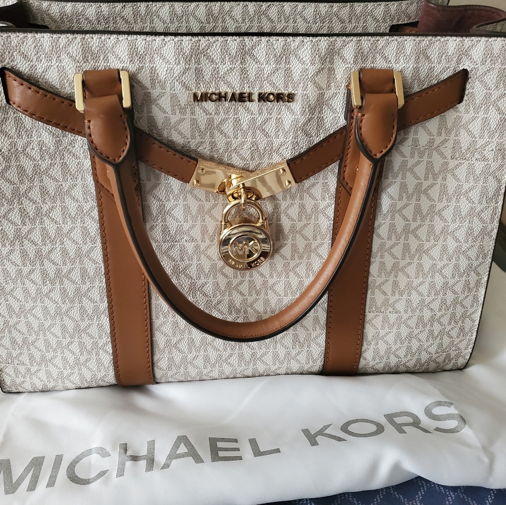 MK purse